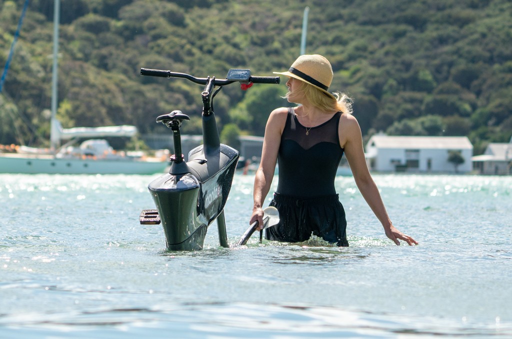 The new Manta5 Hydrofoiler SL3 is an ebike you can ride on water